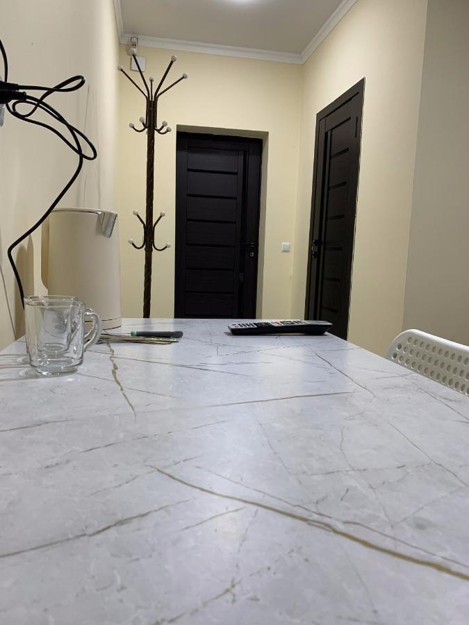 Adi Hotel Bishkek Bagian luar foto